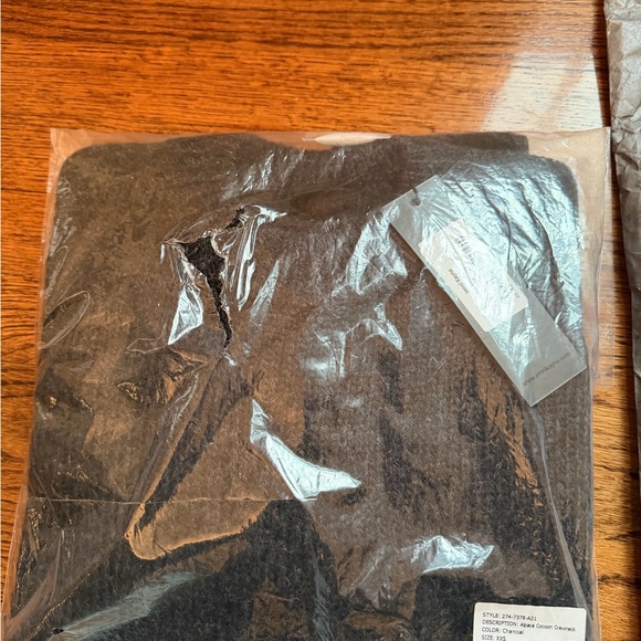 Jenni Kayne Alpaca Cocoon Charcoal Crewneck NWT Sweater - Size XXS - Picture 4 of 7